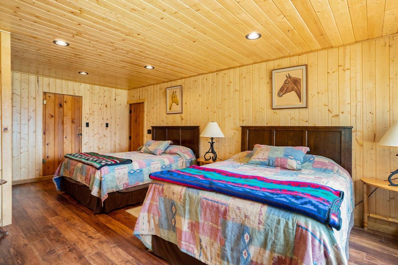 Frontier Mountain Retreat - Monthly Long-Term Vacation Rental 30 Days Minimum -- Estes Park Apts 외부 사진