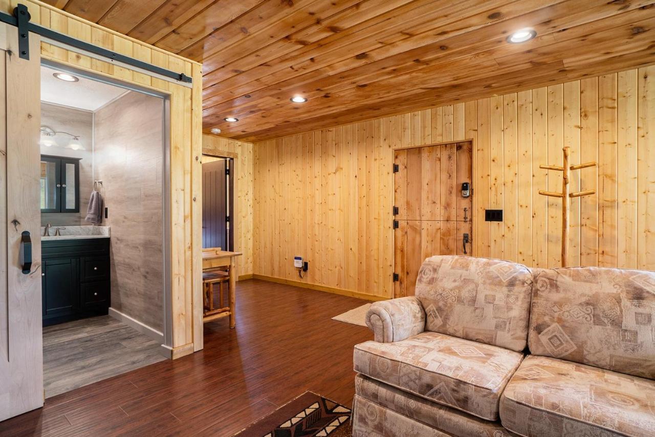 Frontier Mountain Retreat - Monthly Long-Term Vacation Rental 30 Days Minimum -- Estes Park Apts 외부 사진