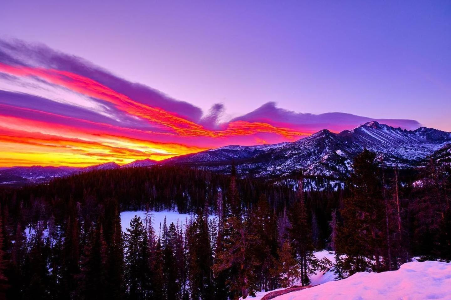 Frontier Mountain Retreat - Monthly Long-Term Vacation Rental 30 Days Minimum -- Estes Park Apts 외부 사진