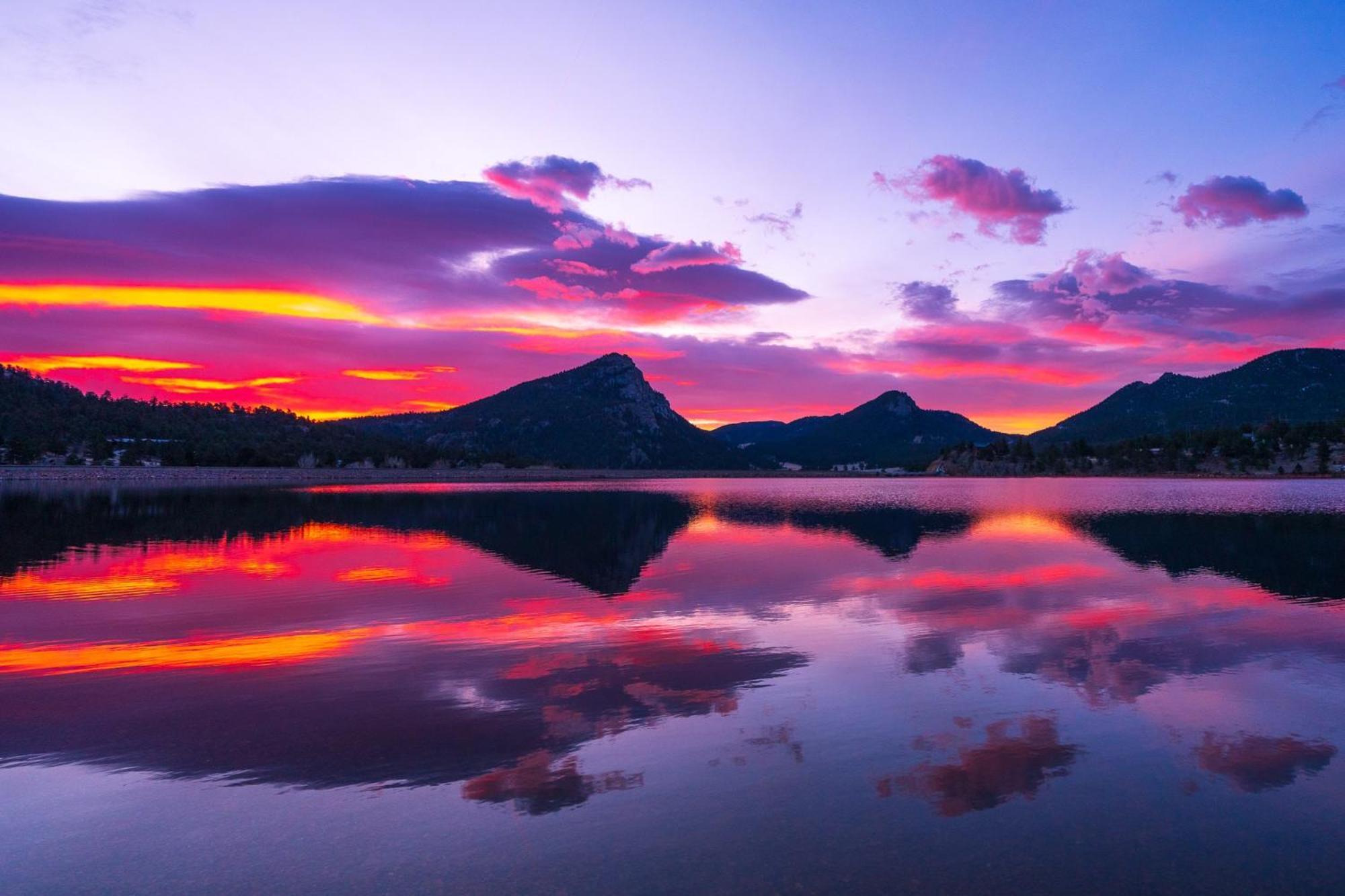 Frontier Mountain Retreat - Monthly Long-Term Vacation Rental 30 Days Minimum -- Estes Park Apts 외부 사진